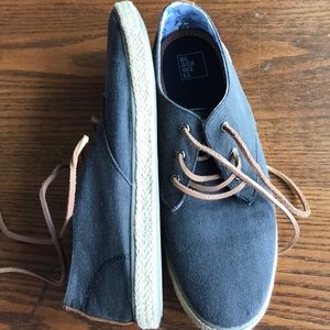 Blackwell charcoal fabric rawhide laces jute trim casual shoes/sneakers EUC